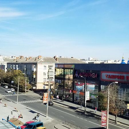 2Х Комнатная С Ремонтом В Центре.Renovated, Center Apartment Khmel'nyts'kyy Exterior photo